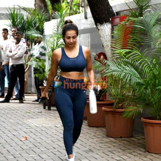 Photos: Malaika Arora snapped outside a gym in Bandra