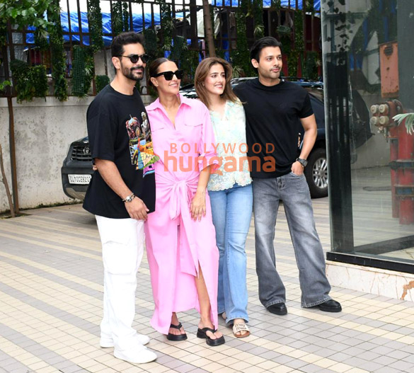 photos neha dhupia angad bedi nupur sanon and stebin ben snapped in bandra 4