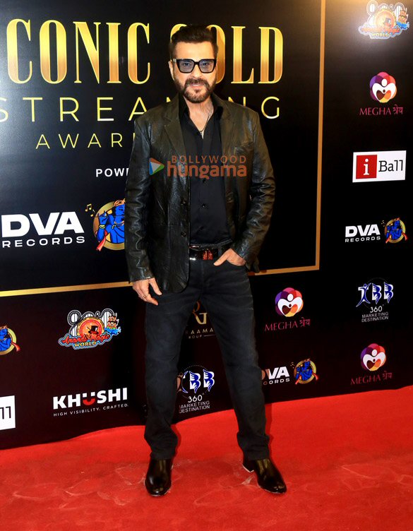 photos radhikka madan manoj bajpayee nawazuddin siddiqui jyothika anil kapoor and others grace the iconic gold streaming awards 2026 10