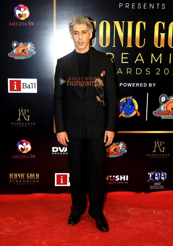 photos radhikka madan manoj bajpayee nawazuddin siddiqui jyothika anil kapoor and others grace the iconic gold streaming awards 2026 35