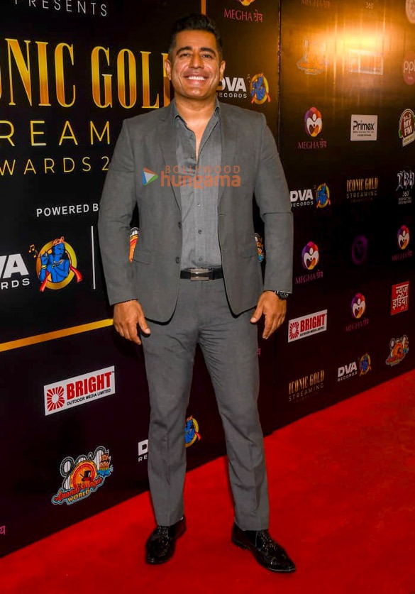 photos radhikka madan manoj bajpayee nawazuddin siddiqui jyothika anil kapoor and others grace the iconic gold streaming awards 2026 38
