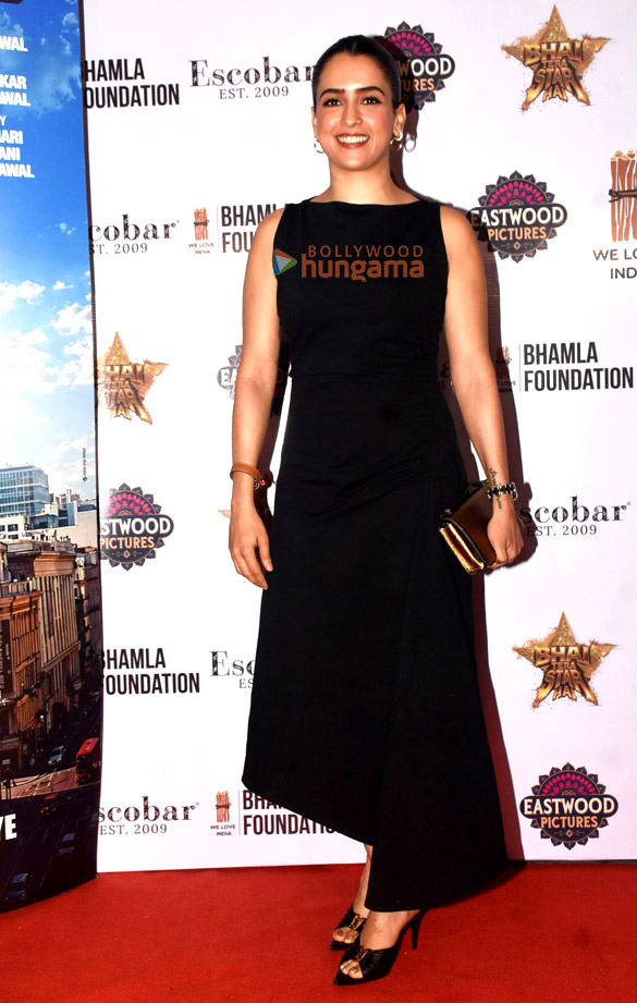 photos raghav juyal samay raina ameesha patel and others grace the trailer launch of bhai tera star hai 2026 13