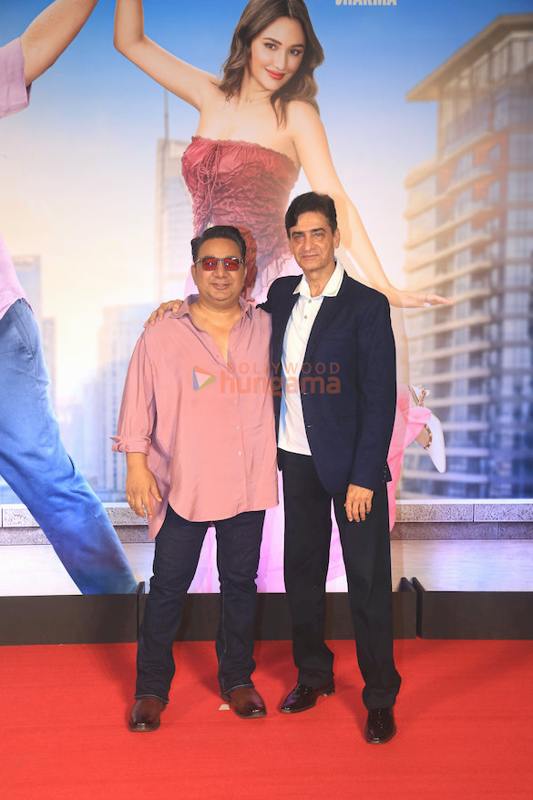 photos rajkumar hirani ahmed khan and others grace the premiere of tera yaar hoon main 3