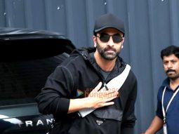 Photos: Ranbir Kapoor spotted outside a Kalina airport