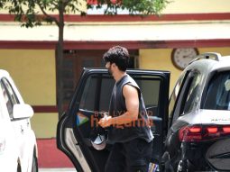 Photos: Shahid Kapoor and Anusha Dandekar snapped at the gym in Bandra