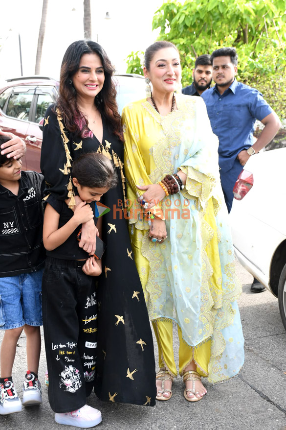 photos sunita ahuja sara arfeen khan and arfeen khan 3