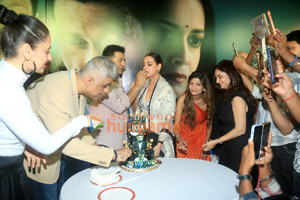 photos sunny deol dia mirza others grace the success party of ikka 22