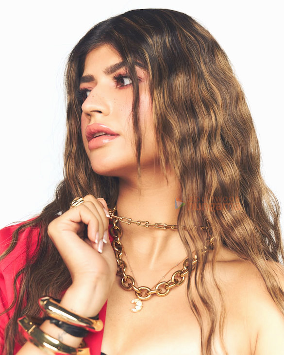 anjini dhawan 0258 4