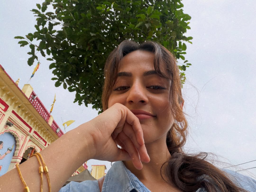 Helly Shah takes a holy dip in Narmada during web series shoot in Narmadapuram