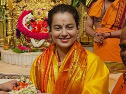 Kangana Ranaut visits Siddhivinayak and Mumba Devi temples in Mumbai, shares pictures Kangana Ranaut visits Siddhivinayak and Mumba Devi temples in Mumbai, shares pictures