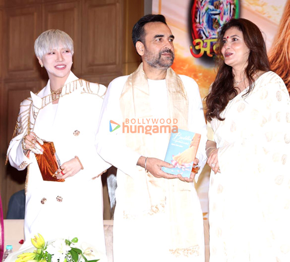 photos ali fazal pankaj tripathi subhash ghai rajkumar santoshi and others attend klub spirituals akk mahotsav 2026 3