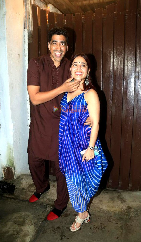 photos ali fazal and divyenndu host a special daawat for the entire team of mirzapur the movie at bandra 14