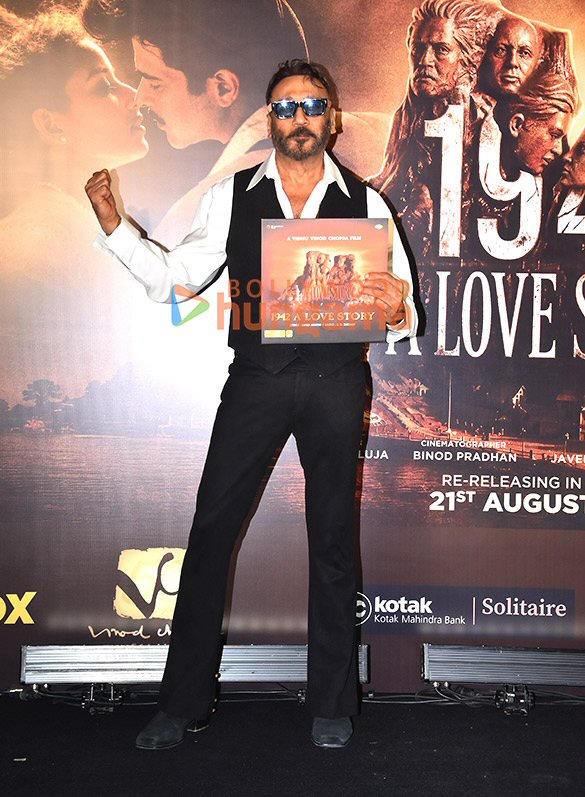 photos anil kapoor jackie shroff vidhu vinod chopra and others at the re release of 1942 a love story 2