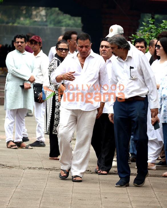 photos celebs attend kuku kohlis funeral 12