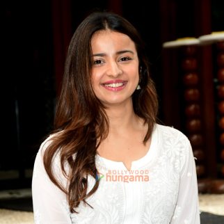 Photos: Mahima Makwana snapped at Gigi restaurant in Bandra