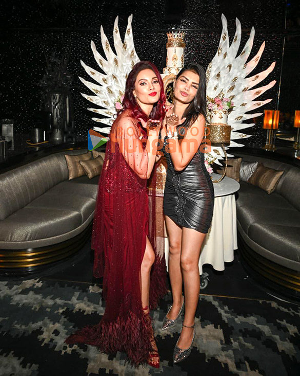 photos nikii daas birthday bash 6