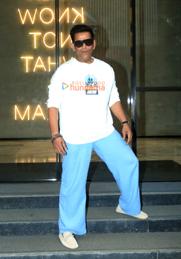 photos ravi kishan ali fazal divyenndu sharma and gurmmeet singh snapped promoting mirzapur the movie at excel entertainment office 1