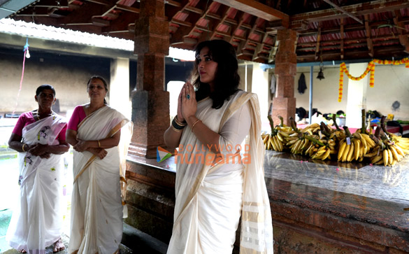 photos richa chadha and peta india gift life size mechanical elephant to keralas g 5