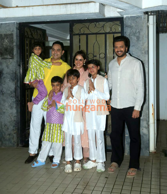 photos riteish deshmukh genelia deshmukh and their kids snapped in bandra 3