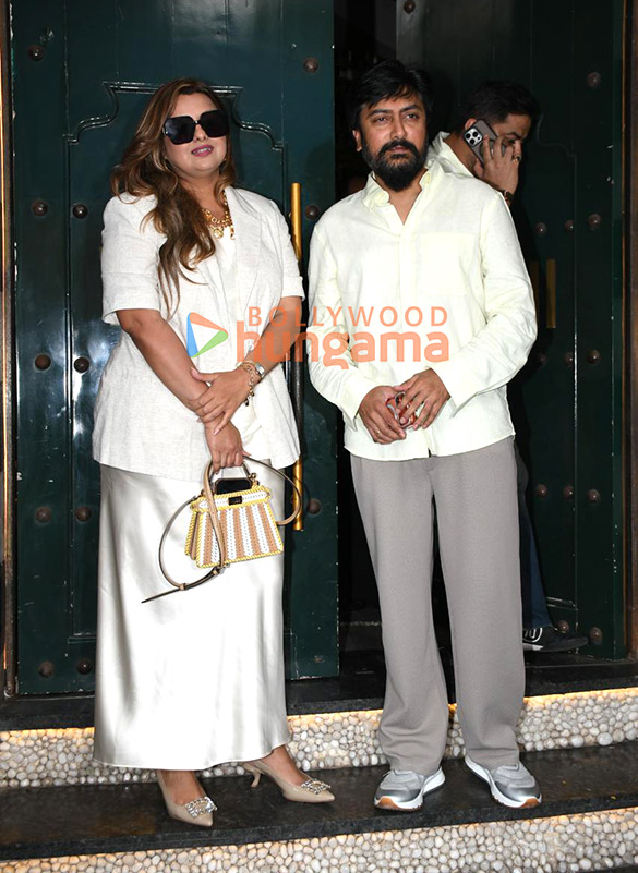 photos riteish deshmukh snapped with wife genelia deshmukh 4
