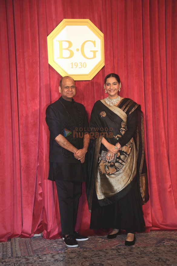 photos sonam kapoor ahuja rhea kapoor bhumi pednekar and others grace the birdhichand ghanshyamdas jewellers event 16
