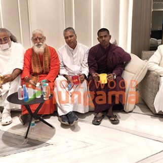Photos: Spiritual leaders attend Rajkumar Santoshi's special screening of Batwara 1947