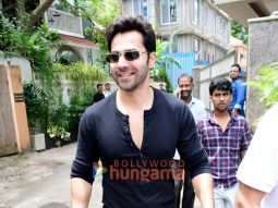 Photos: Varun Dhawan snapped in Bandra