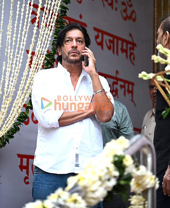 photos vicky kaushal katrina kaif aruna irani and others attend late kuku kohlis prayer meet 2026 3