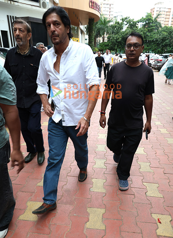 photos vicky kaushal katrina kaif aruna irani and others attend late kuku kohlis prayer meet 24
