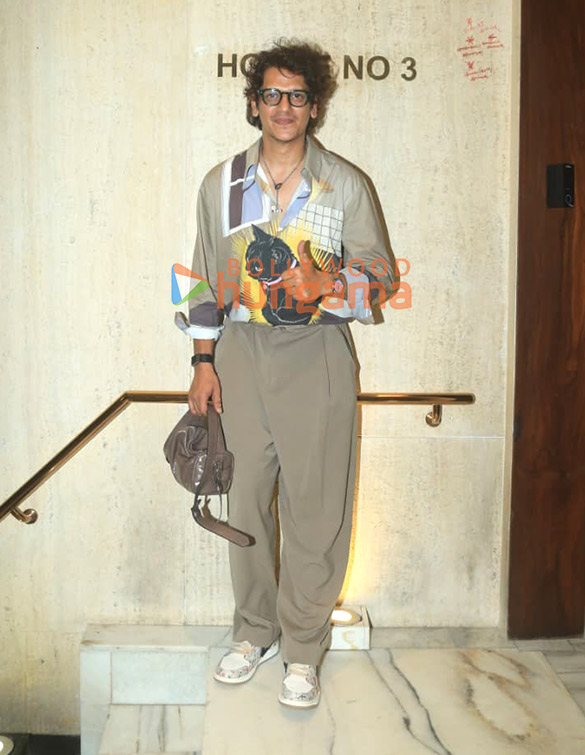 photos vijay varma and fatima sana shaikh snapped at manish malhotras house in bandra 6