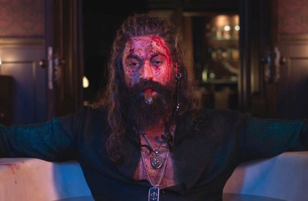 Toxic Advance Booking: Yash starrer sells 1,40,000 tickets across National chains; aims at Rs. 35 crore opening day