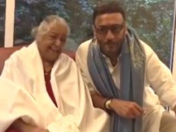 Jackie Shroff shares a sweet moment with the veteran Shubha Khote
