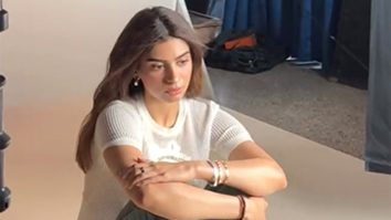 Khushi Kapoor enjoying flaunting her effortless glamour