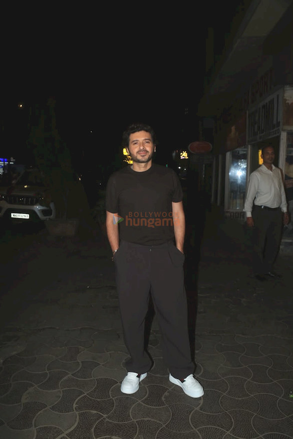 photos amruta fadnavis divyendu ritesh sidhwani and other grace the special screening of mirzapur the movie 2