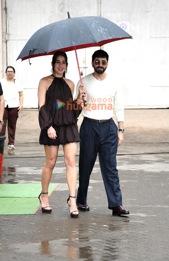 photos ayushmann khurrana and sara ali khan snapped promoting udta teer 8