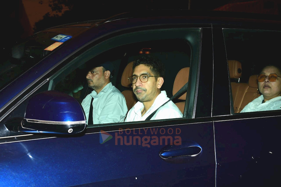 photos karan johar and vaani kapoor and others snapped at rani mukerjis mothers funeral 10