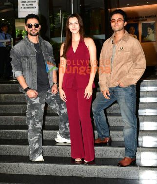 Photos: Kunal Kemmu, Preity Zinta, Sparsh Shrivastava and Vanshika Dhir snapped promoting Vibe at Rang Mandir Bandra