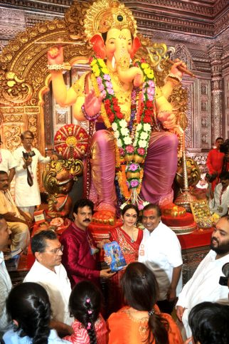 Photos: Mukesh Ambani and family visit Lalbaug to seek blessings of Lalbaugcha Raja