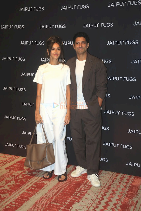 photos palak tiwari farhan akhtar and sophie choudry and others snapped at jaipur rugs event 5