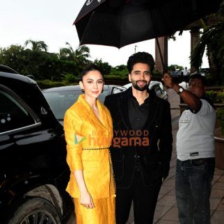 Photos: Rakul Preet Singh and Jackky Bhagnani snapped at Taj lands End, Mumbai