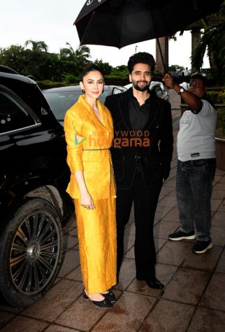 Photos: Rakul Preet Singh and Jackky Bhagnani snapped at Taj lands End, Mumbai
