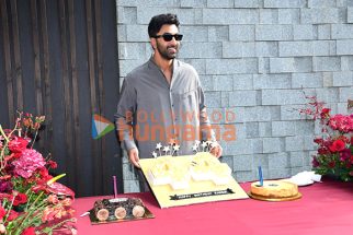Photos: Ranbir Kapoor cuts cake with media at his residence in Pali Hill