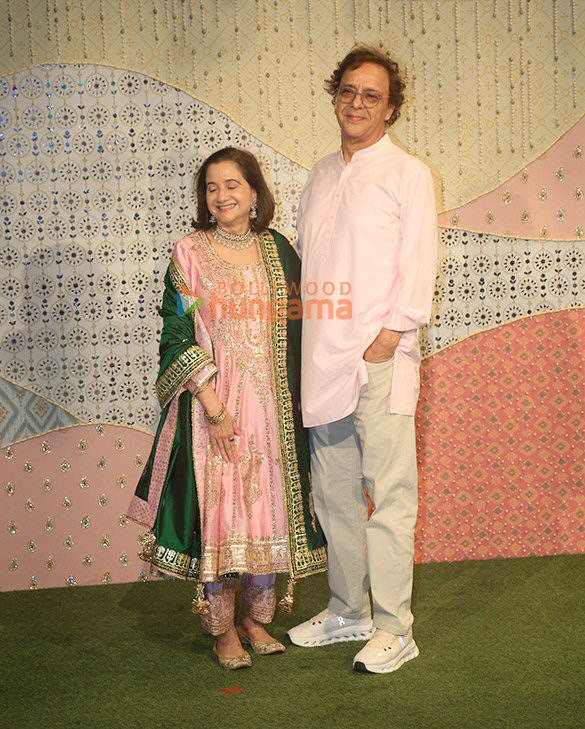 photos salman khan katrina kaif vicky kaushal and others snapped at ambani ganpati celebrations 36