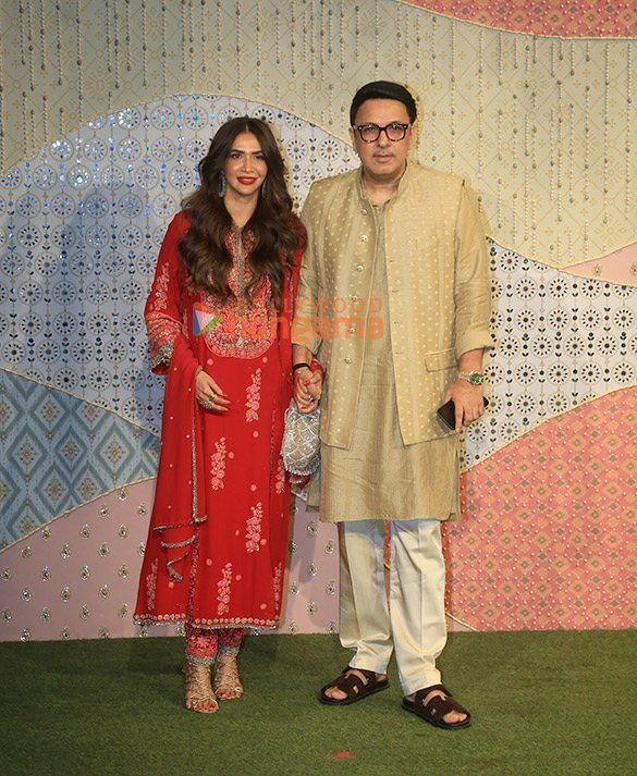 photos salman khan katrina kaif vicky kaushal and others snapped at ambani ganpati celebrations 58