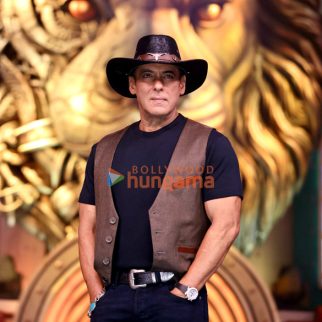 Photos: Salman Khan snapped on the sets of Bigg Boss 20