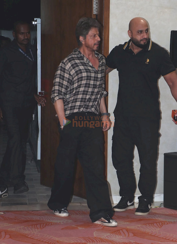 Photos: Shah Rukh Khan snapped at T-Series office for Ganapati darshan