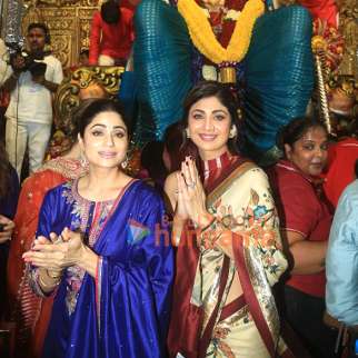 Photos: Shilpa Shetty and Shamita Shetty snapped at Lalbaugcha Raja