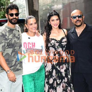 Photos: Shruti Haasan, Vishal Dadlani, Neha Dhupia and Angad Bedi snapped shooting for Double Date