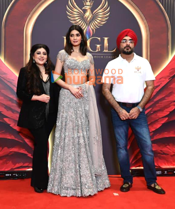 Photos: Sunny Leone, Diana Penty and others attend Indian Fashion Glamour League (IFGL) gala & red carpet walk Photos: Sunny Leone, Diana Penty and others attend Indian Fashion Glamour League (IFGL) gala & red carpet walk