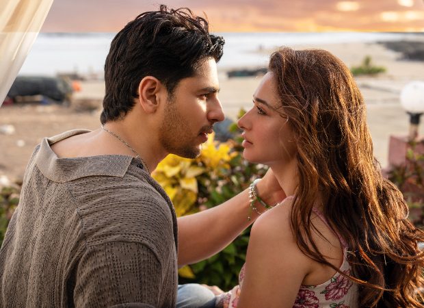 EXCLUSIVE: Check out Sidharth Malhotra and Tamannaah Bhatia’s intense chemistry in 'Samjho Na'; Tamannaah, Jubin Nautiyal to launch The Vvan’s romantic track on September 2 in a mall EXCLUSIVE: Check out Sidharth Malhotra and Tamannaah Bhatia’s intense chemistry in 'Samjho Na'; Tamannaah, Jubin Nautiyal to launch The Vvan’s romantic track on September 2 in a mall